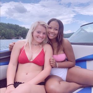 Meet your Posher, Karoline